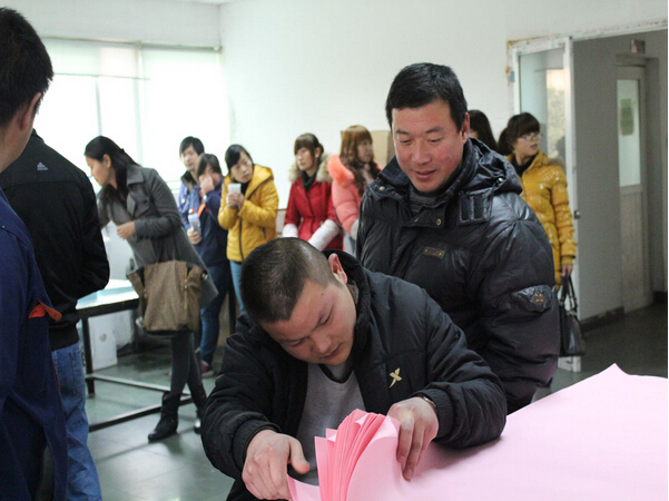 2013蛇年红桃17·c18起草紙業新春聯歡晚會